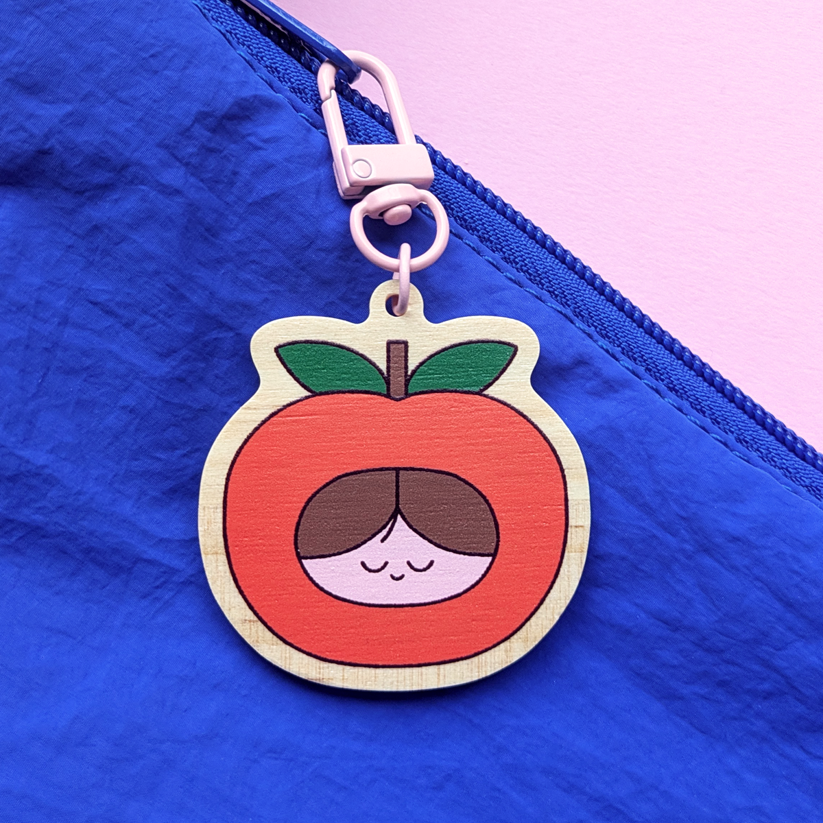 Porte-clés « ami » en forme de pomme en bois