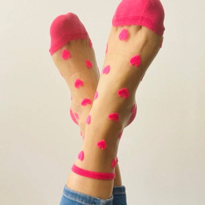 Laure - chaussettes transparentes coeurs rose flashy