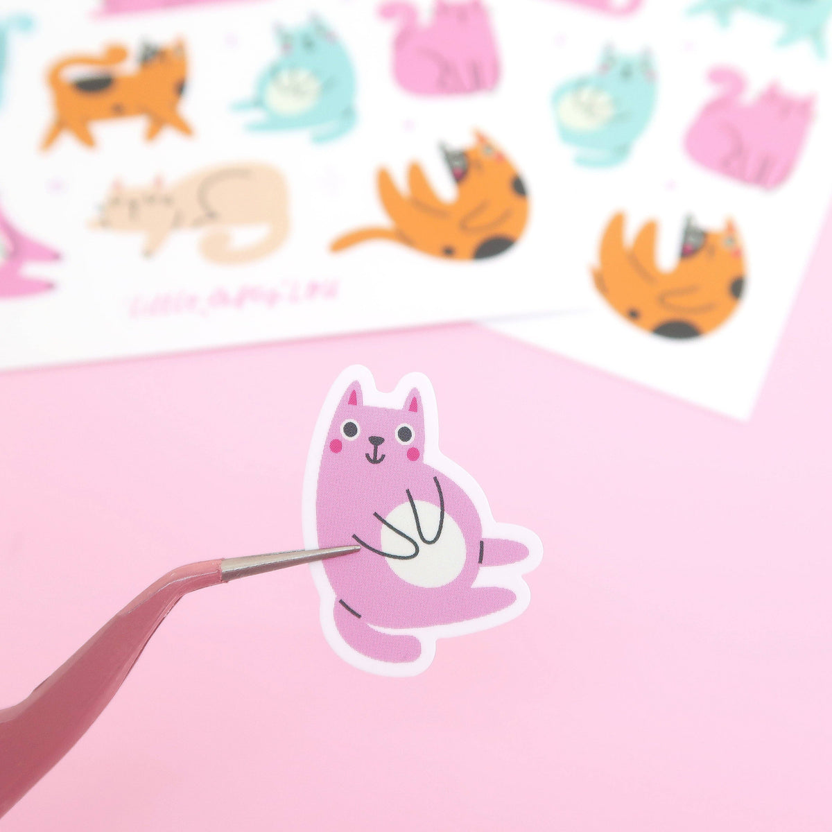 Feuille d'autocollants A6 — Chats colorés, étanche